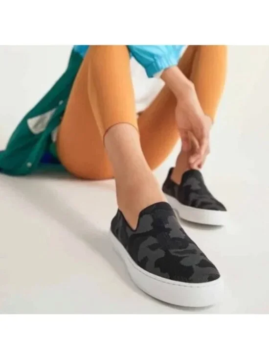 Rothy's Women's The Original Black & Gray Camo Fabric Slip On Sneakers Sz 6 2227 - Picture 2 of 16